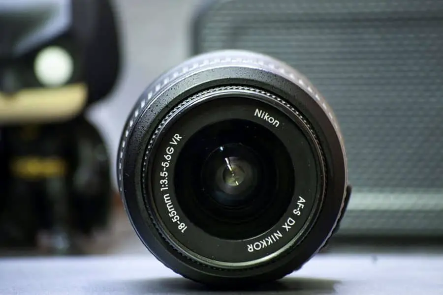 18-55mm camera lens